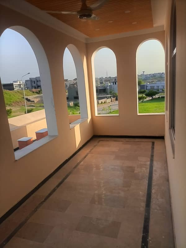 Kanal 6 bedroom house for rent in phase 7 bahria town Rawalpindi 15