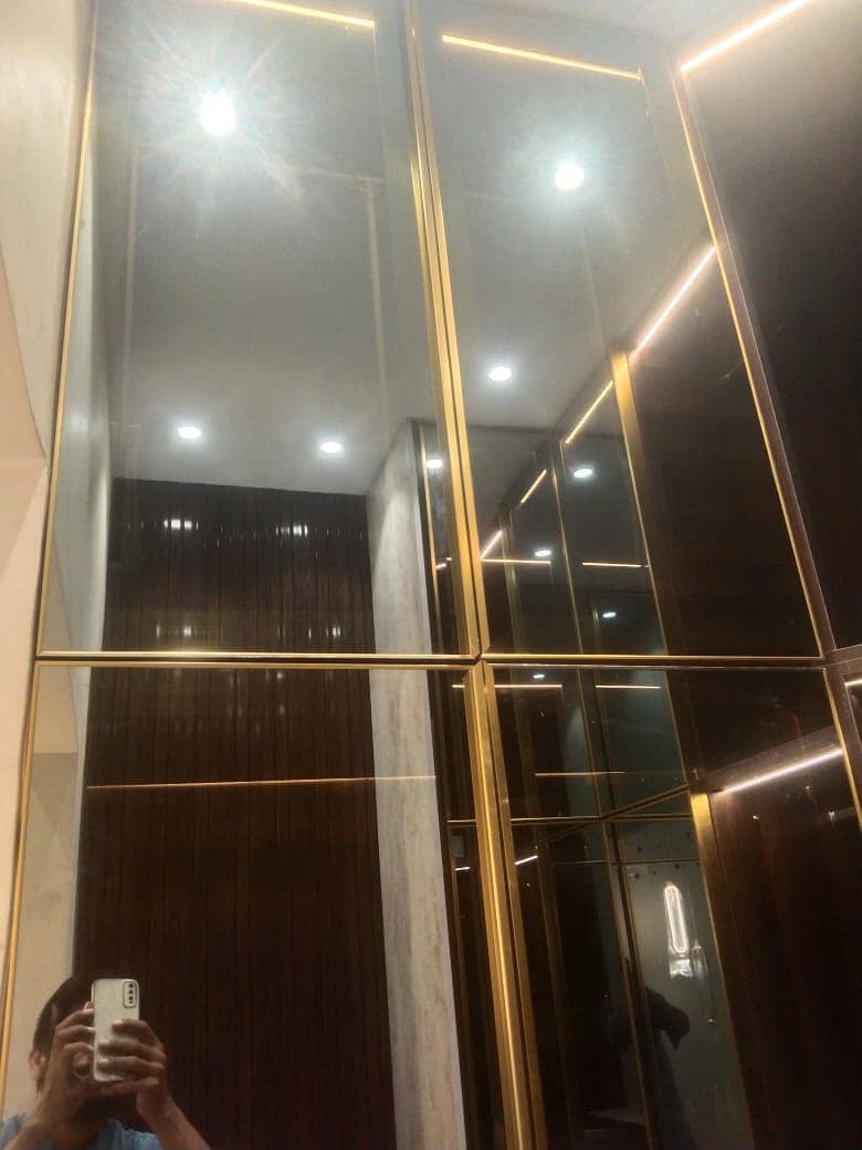 Aluminium Windows/door & Glass Work Shower Cubical/Glass Office Cabin 3