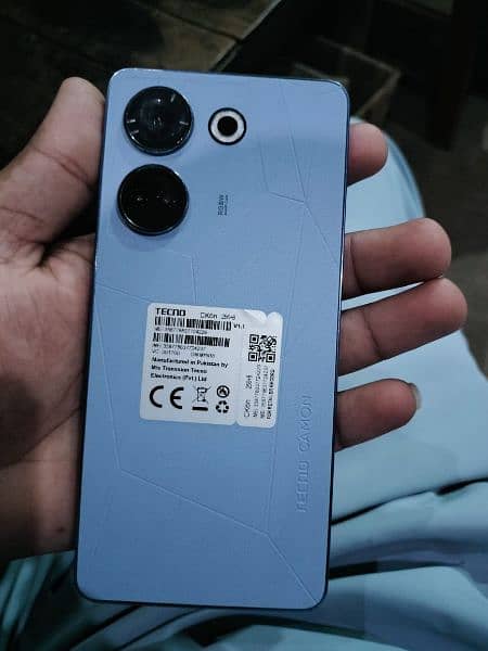 Tecno camon 20 ram 8+8  256 GB rom 13