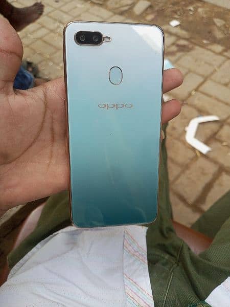 OPPO F9 PRO 5