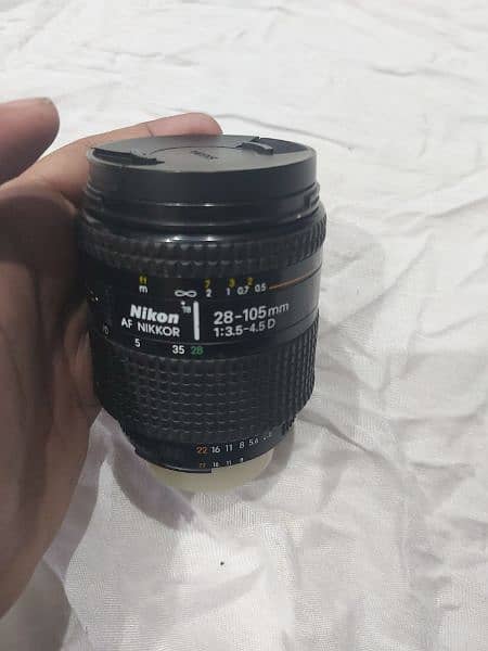 Nikon AF 28-105 mm  f 3.5 - 4.5 1