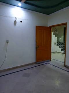 Flat for rent in Johar town for Bachelor (Student + Job holder) and silent office 1 bed attached bathroom and kitchen