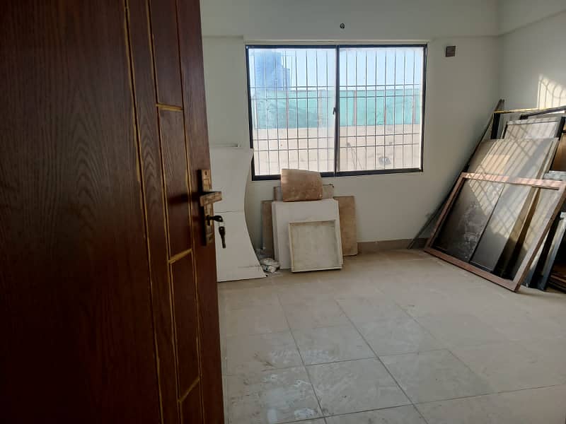 Apartment Available For Rent 3Bed DD 4th Floor Small Bukhari Commercial 3