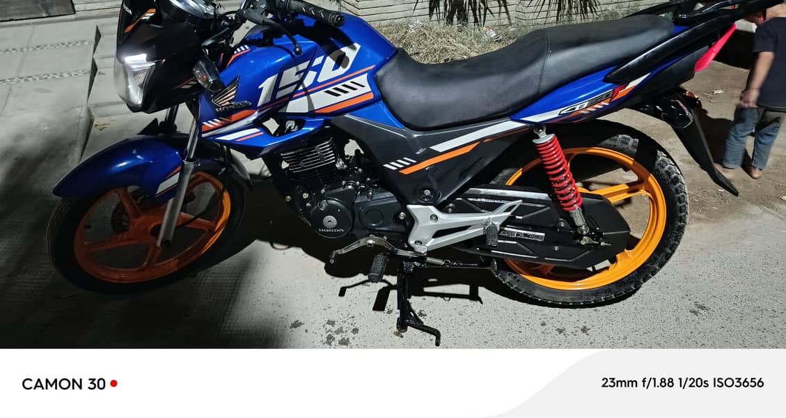 Honda CB 150F 2024 4