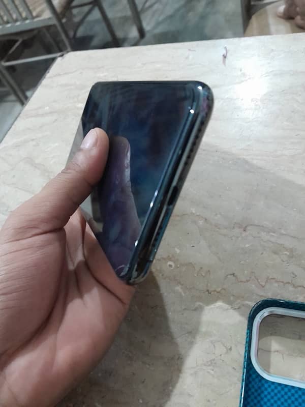 iphone 11 pro max 256GB 5