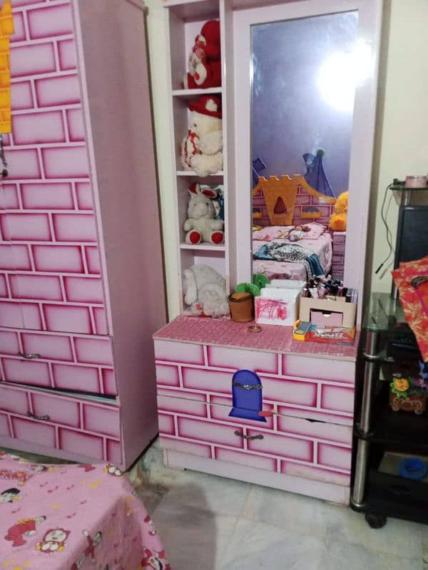 kids bed set with dressing and wardrobe 3