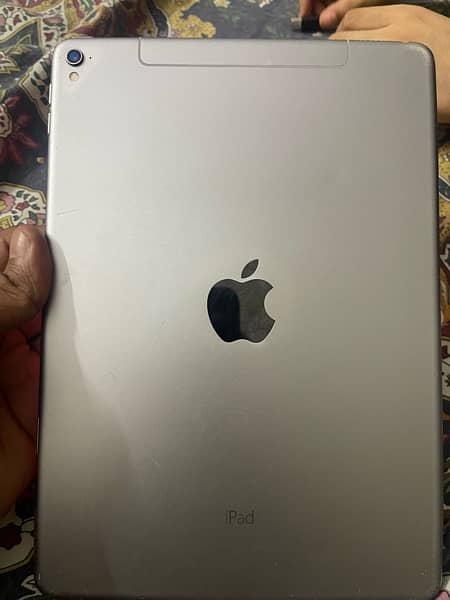 IPAD PRO 9.7 128 GB CELLULAR 1