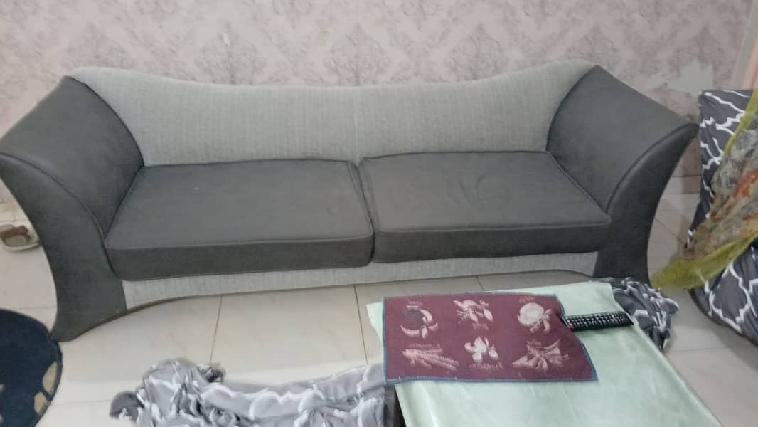 Grey sofa set 7seater 3