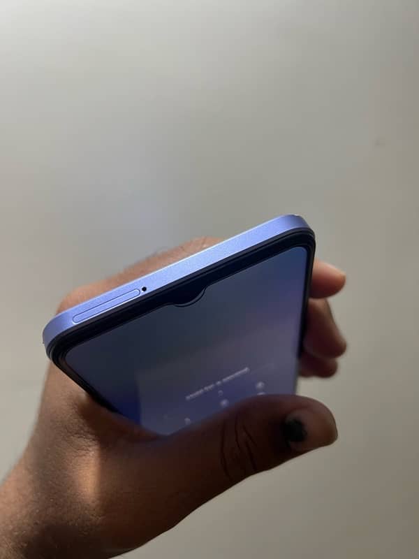 vivo y17s 8