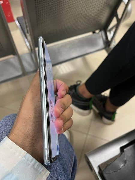 one plus 8t 8 128 for sale with original charger 1