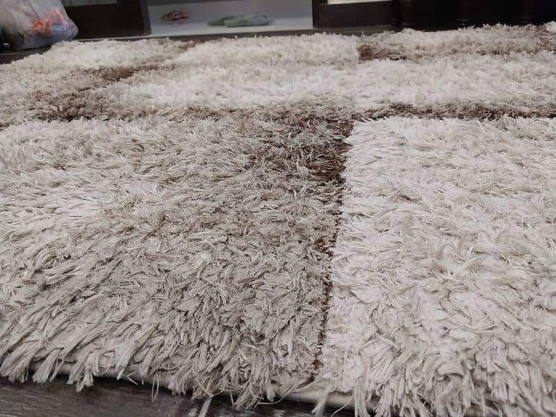 furry rug for lounge or drawing room 2