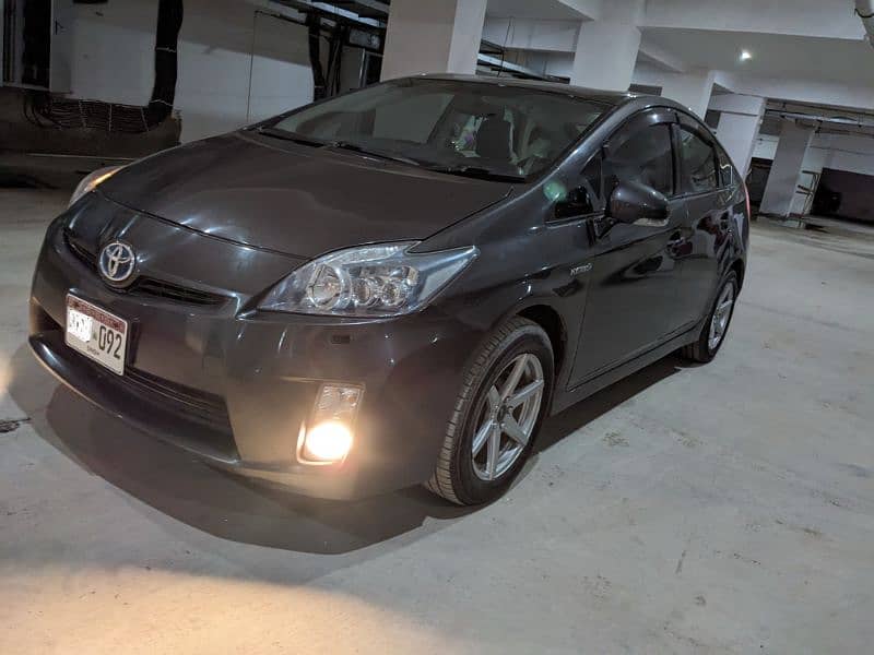 Toyota Prius 2011 3