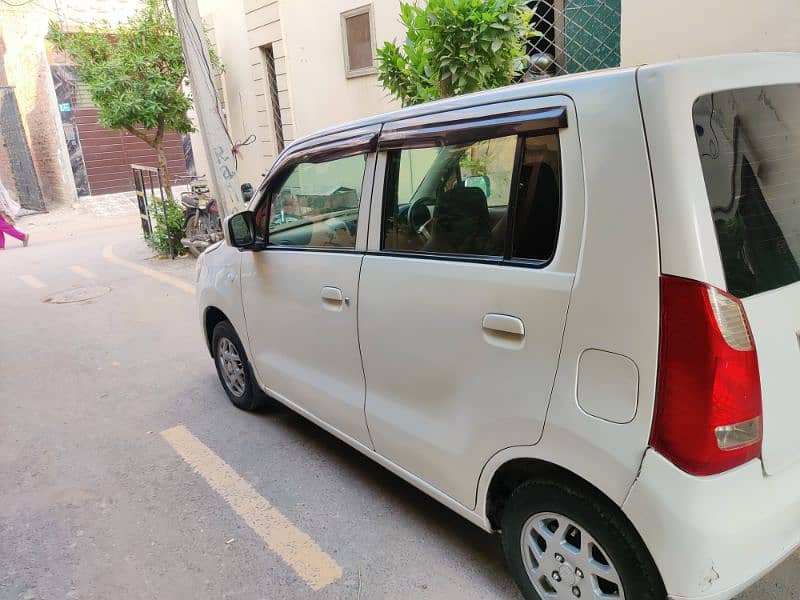 Suzuki Wagon R 2018 3