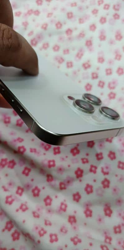 iphone 15 pro max JV 256GB white lush condition 0