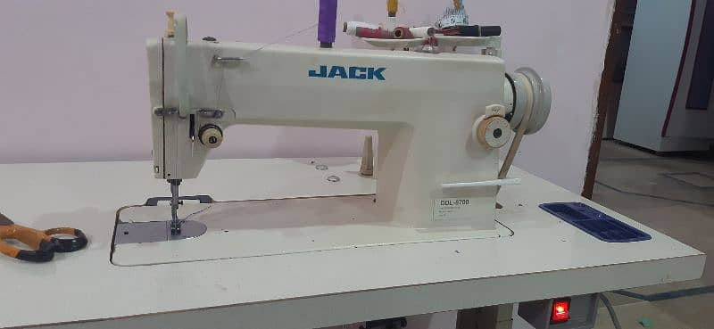 Juki sewing machine 7800 1