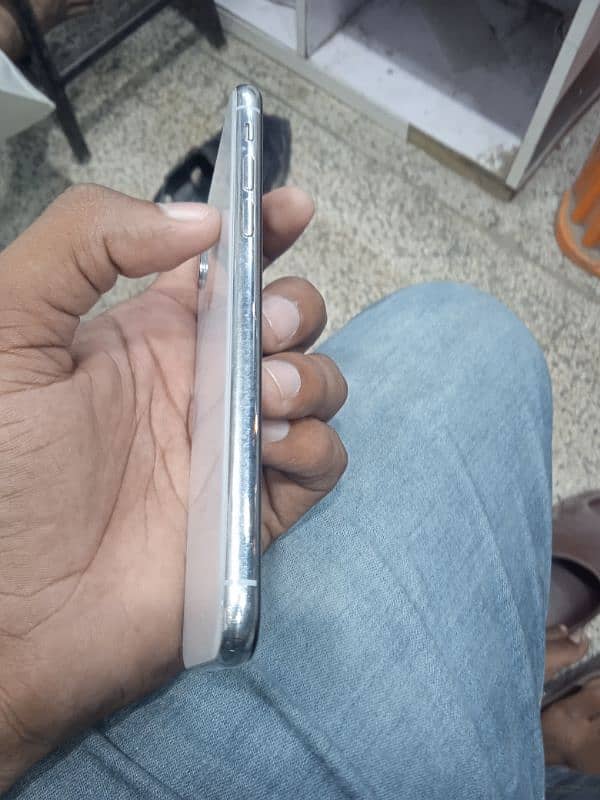 iphone x  64 gb non pta BH 87 3