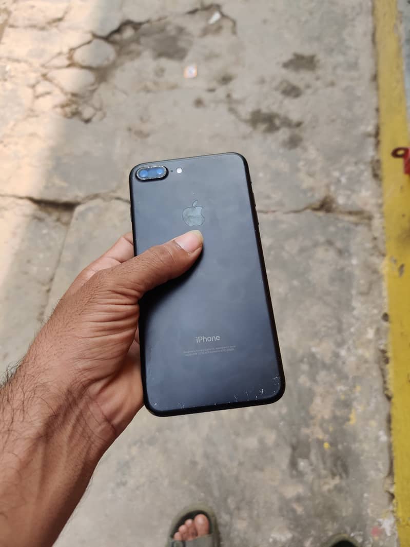 I phone 7plus pta approved 128GB 03006630501 2