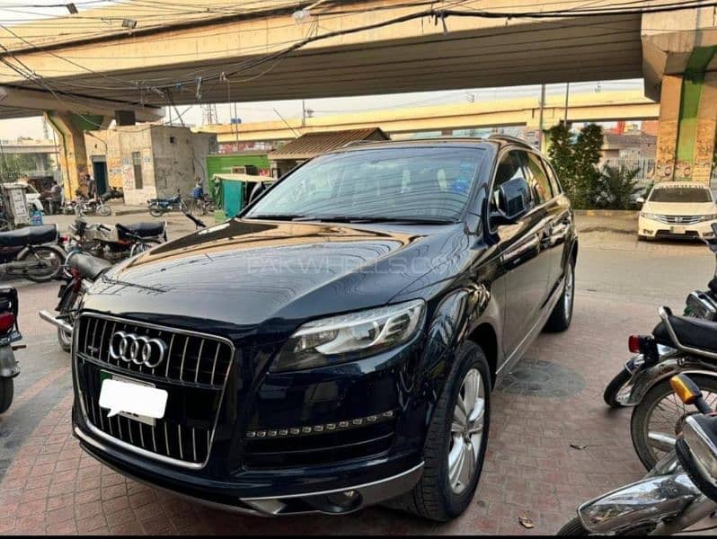 Audi Q7 2011 9