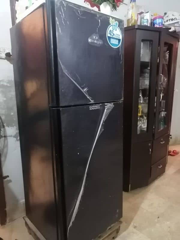 Used Dawlance refrigerator for sell. 2