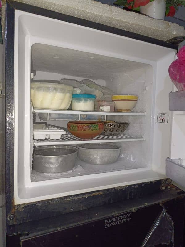 Used Dawlance refrigerator for sell. 4