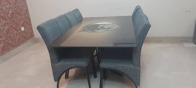 GLASS DINING TABLE 0