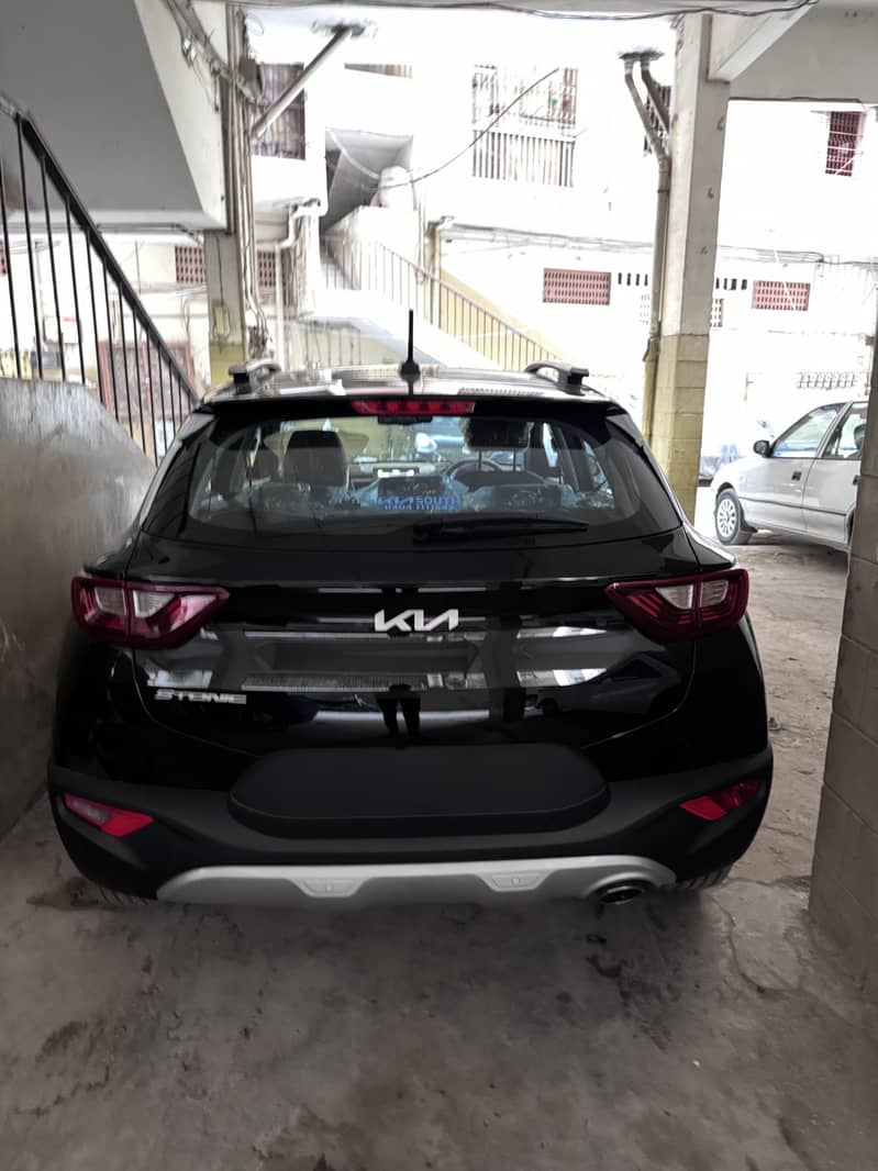 KIA STONIC 2024 Ex+ 3