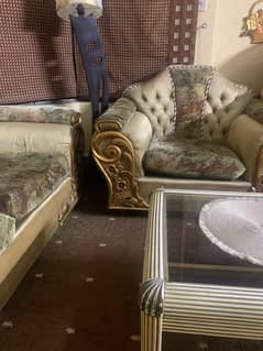 sofa set 6 seater 3+2+1 good condition available for sale