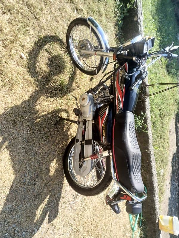 125 motorcycle 2020 model Lahore number 4