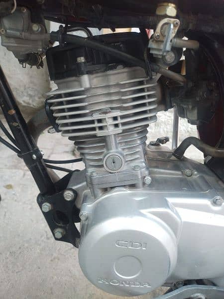 Honda 125cg urgent for sale my watsap 0326. . . 89. . . 78. . . 160 3