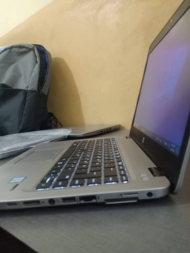 HP EliteBook 840 G3 Core i5 - 6th Gen 4