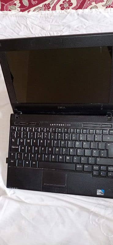 Dell Latitude 2120 5