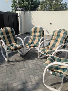 New outdoor chairs 4 Set in green