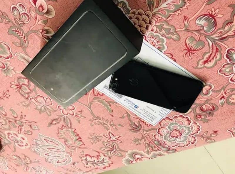 iphone 7 plus 10/9 condition pta approved battery health 100 all okyy 1