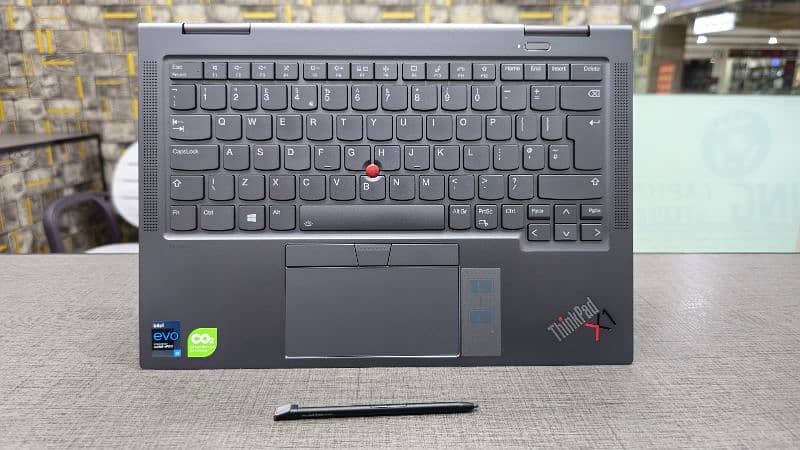 Lenovo x1 yoga Gen 6 Core i7 11th Generation 6