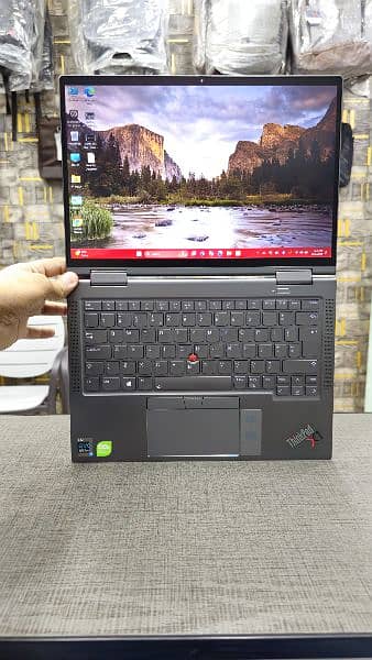 Lenovo x1 yoga Gen 6 Core i7 11th Generation 10