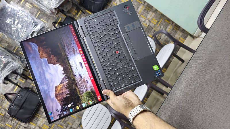 Lenovo x1 yoga Gen 6 Core i7 11th Generation 12