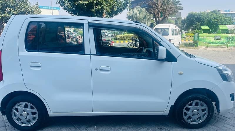 Suzuki Wagon R 2019 3