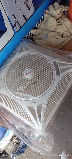 1 piece sealing and 1 piece wall fan