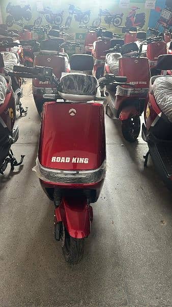 Road King Electric Scooty - Model i9 10