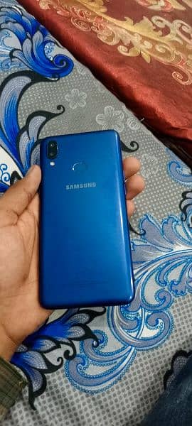 Samsung a10s 4