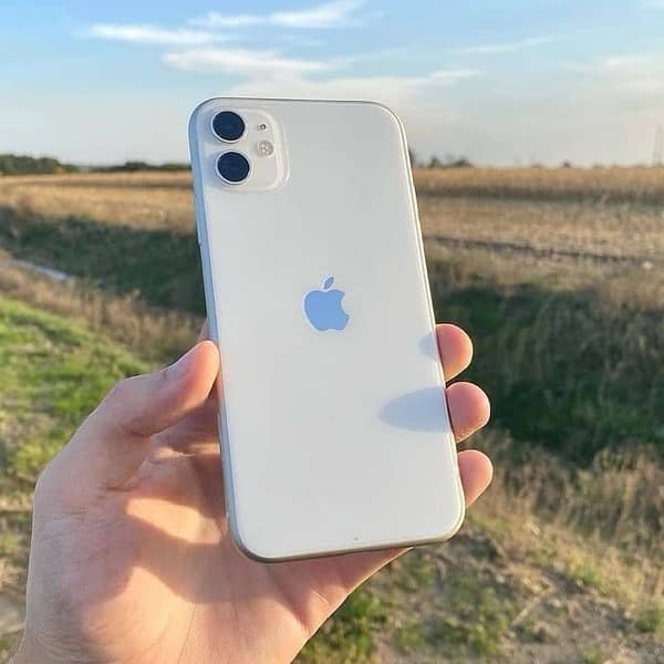 IPHONE 11 White 1