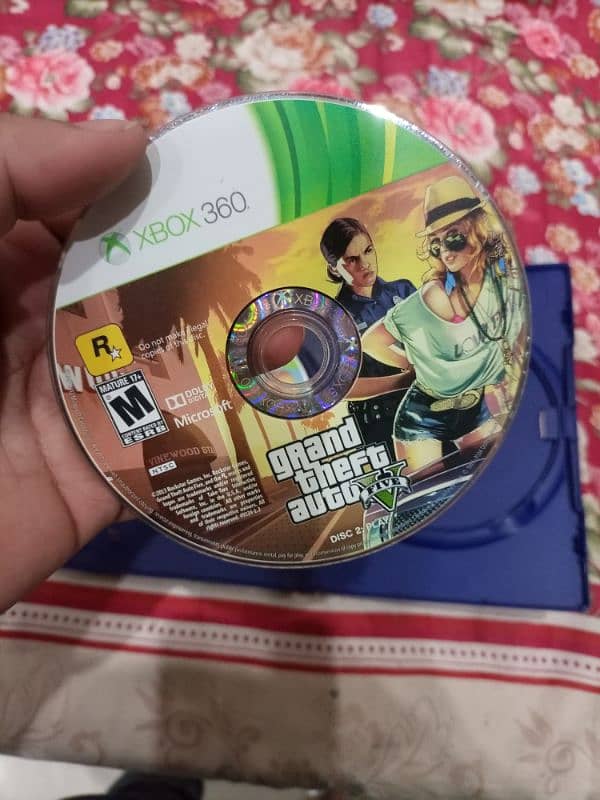 Xbox 360 GTA v cd 4