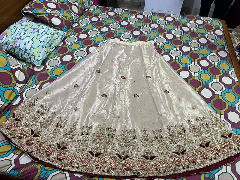 bridal sharara heavy dress excellent condition 7