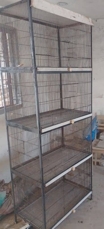 4 Portions Solid Cage for Sale. 5