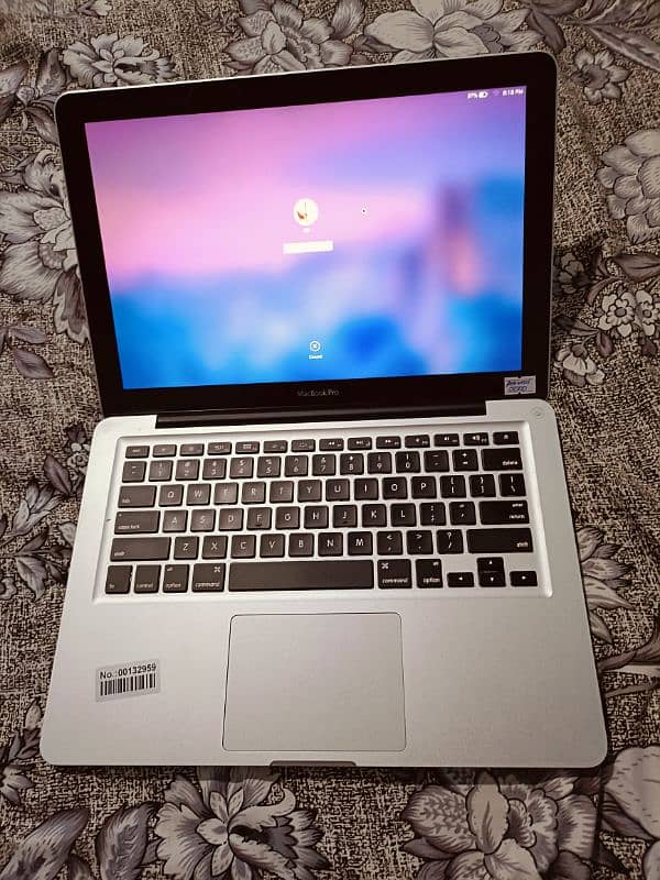 Apple MacBook Pro 1