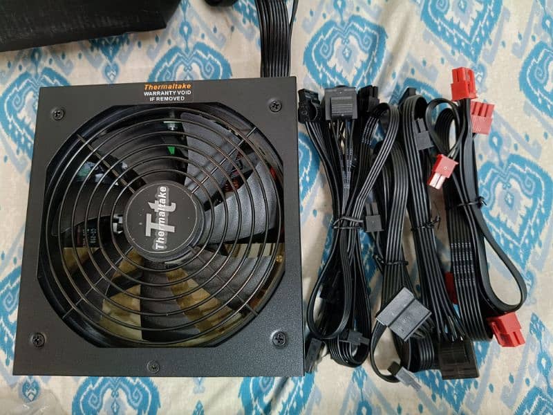 Thermaltake Smart SE (530W) NEW Power Supply 1