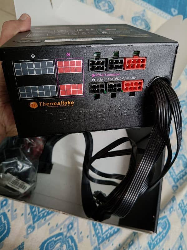 Thermaltake Smart SE (530W) NEW Power Supply 2