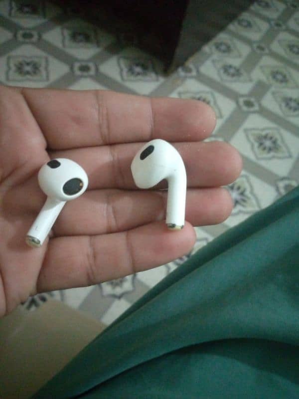 Apple airpod best condition 1