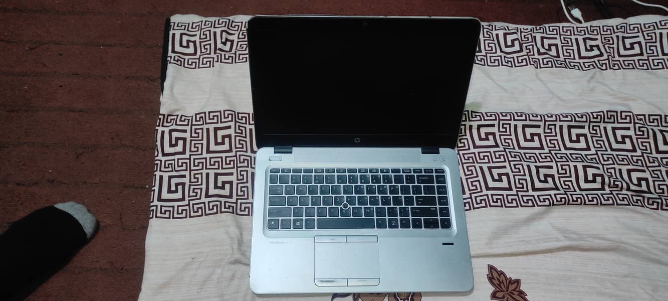 HP Elite Book 745 G3 0