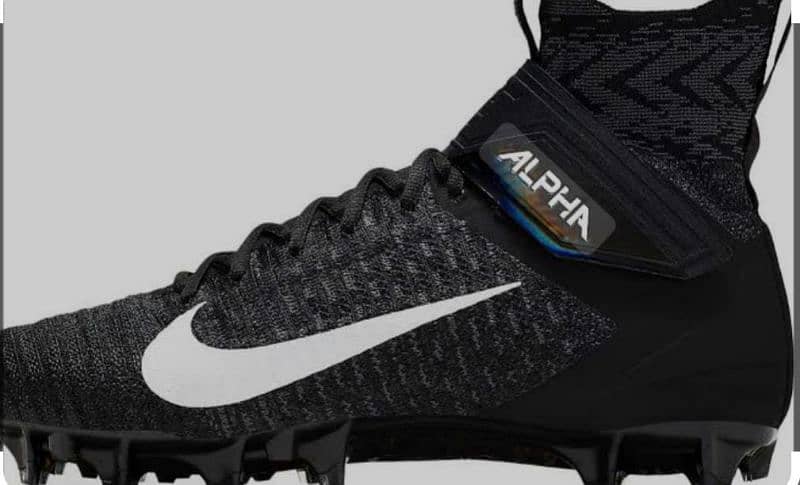 Football Shoes Nike Alpha 1